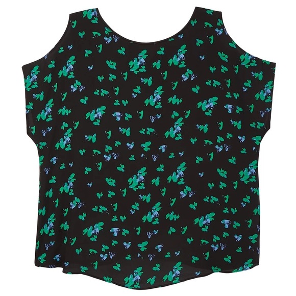 PENNINGTON'S
Leyla Mixed Media Top - Picture 1 of 3